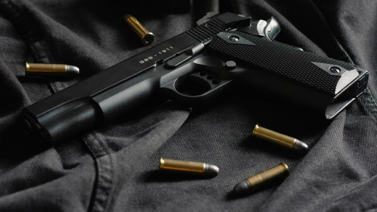  Εκπυρσοκρότησε όπλο