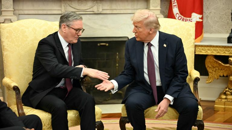 τραμπ κιρ στραμερ