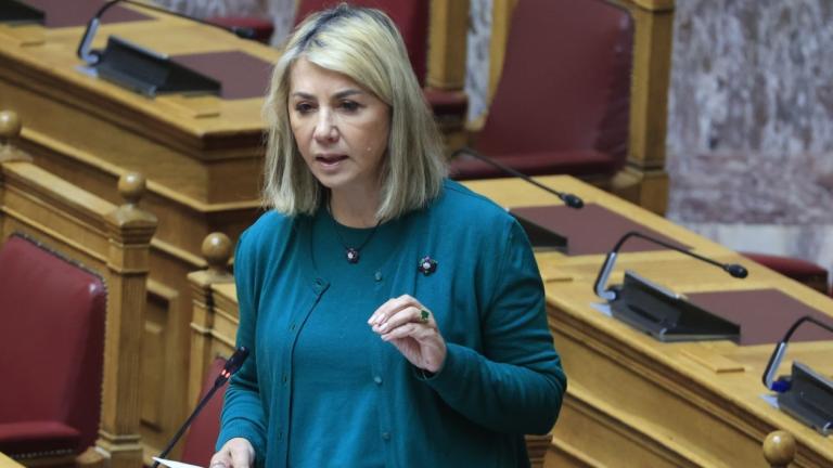ζετα μακρη