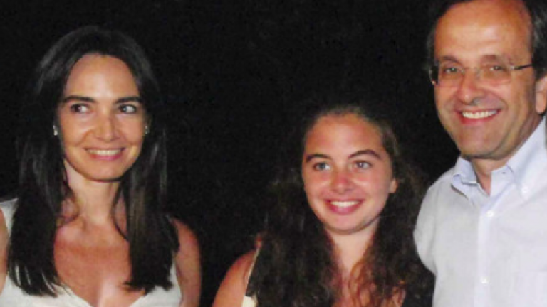 Ο Αντώνης και η Γεωργία Σαμαρά με την κόρη τους Λένα