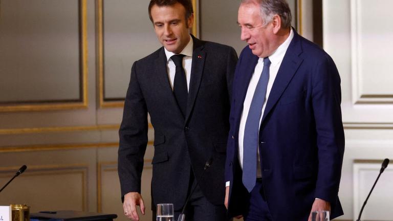 μακρον και μπαιρου