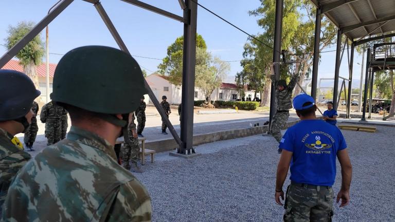αλεξιπτωτιστες