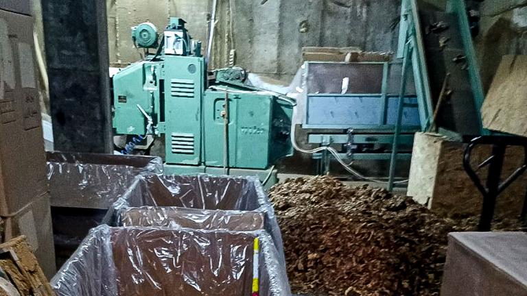 Παράνομες μονάδες επεξεργασίας καπνού