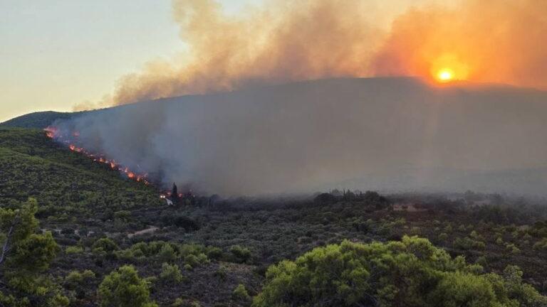 Φωτιές σε Κεφαλονιά, Ζάκυνθο, 112 ήχησε στη Βόνιτσα – Σε πορτοκαλί συναγερμό 10 Περιφέρειες