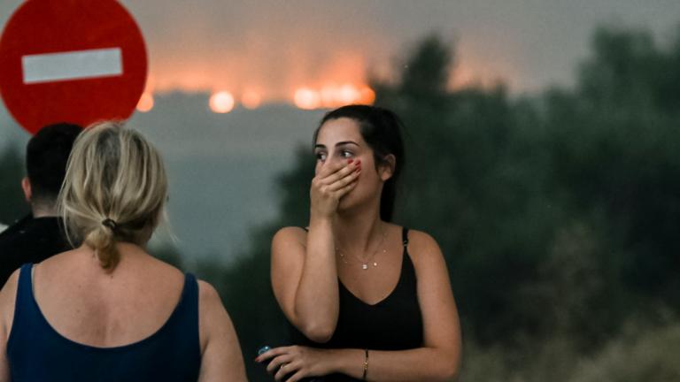 Φωτιές σε Αχαΐα, Χίο, Ζάκυνθο, Πρέβεζα: Ολονύχτια μάχη με τις φλόγες – Ξεκίνησαν τα εναέρια μέσα – Μηνύματα 112