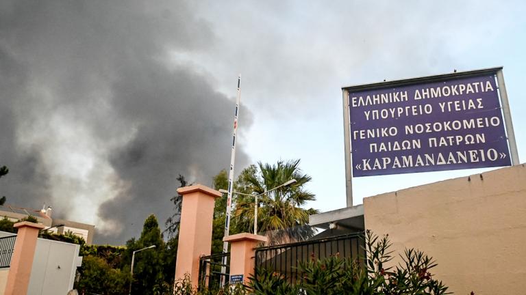 Μαίνεται για δεύτερη νύχτα η φωτιά στην Αχαΐα – Μηνύματα 112 – Εκκενώθηκαν προληπτικά Καραμανδάνειο και Κωνσταντοπούλειο