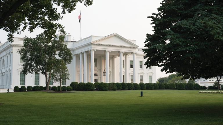 λευκος οικος