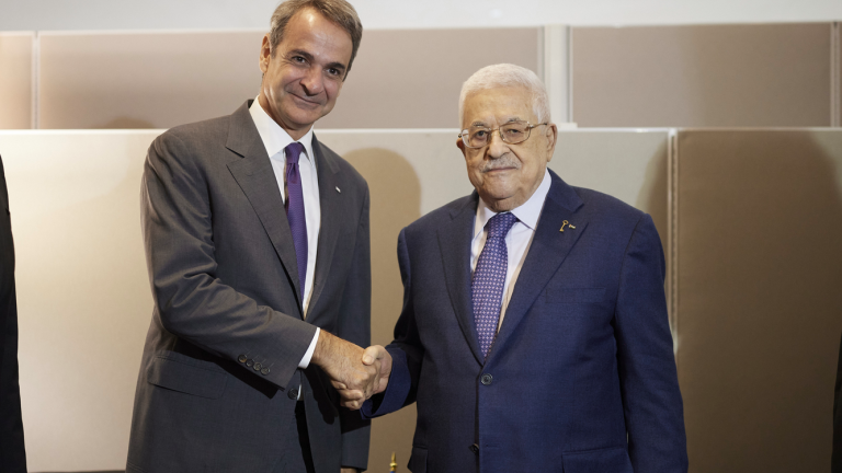 Τηλεφωνική επικοινωνία Μητσοτάκη με τον Μαχμούντ Αμπάς – Την άμεση ανάγκη κατάπαυσης του πυρός, τόνισε ο Πρωθυπουργός