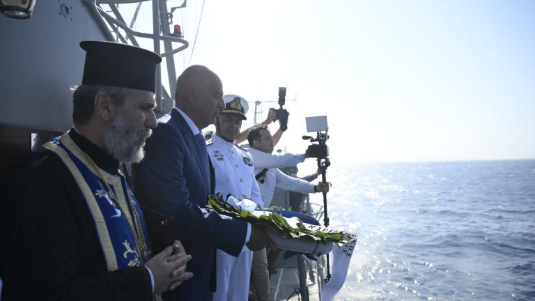 Ο Νίκος Δένδιας στην Τήνο