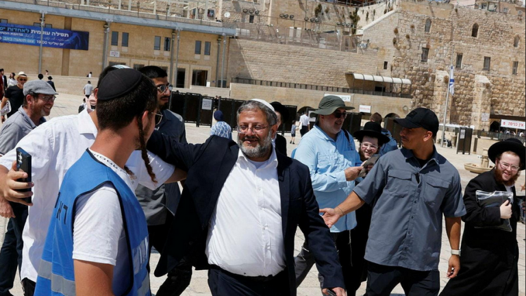Ιερουσαλήμ: Ο Μπεν Γκβιρ πήγε για εβραϊκή προσευχή σε ιερό ισλαμικό χώρο - Έντονες αντιδράσεις από Τουρκία και Ιορδανία