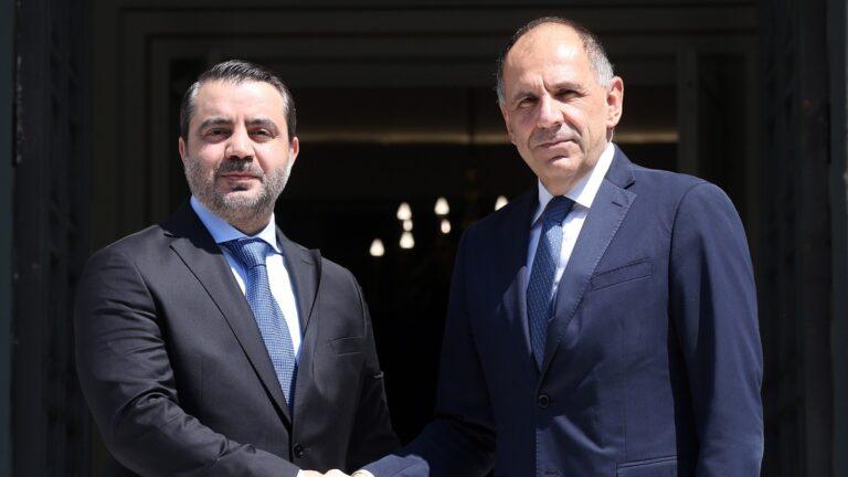 Συνάντηση Γεραπετρίτη με ΥΠΕΞ Συρίας: Ενίσχυση διμερών σχέσεων και τριμερής με Κύπρο στο επίκεντρο των συζητήσεων