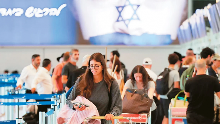 Δεύτερη πατρίδα για 10.000 Ισραηλινούς η Ελλάδα: «Έκρηξη» στις αιτήσεις για εγκατάσταση και στον τουρισμό