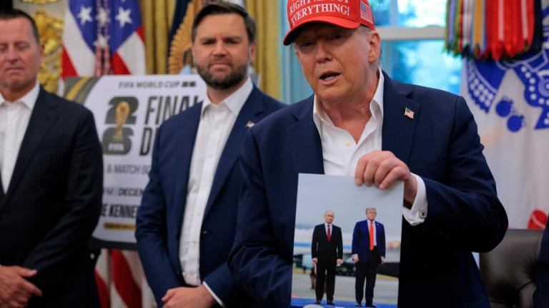 Κυρώσεις, δασμοί ή... τίποτα: Η προθεσμία 2 εβδομάδων του Τραμπ για το Ουκρανικό και το «όχι» της Μόσχας