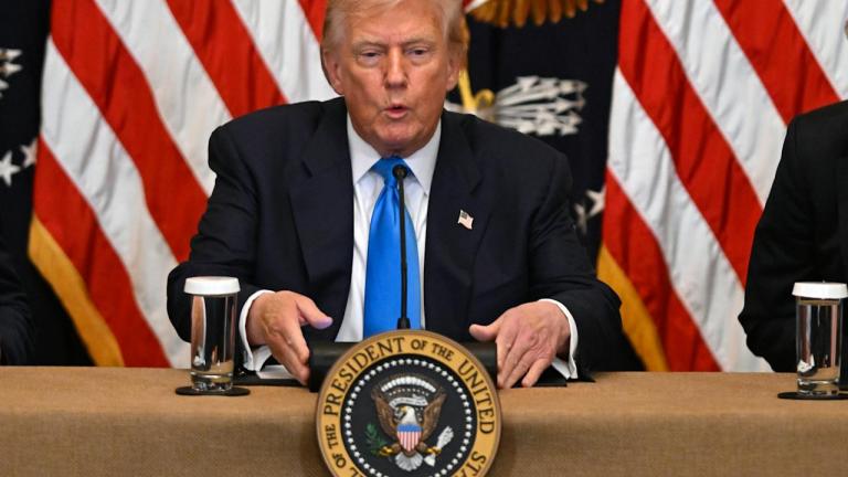 ΗΠΑ: Επιπρόσθετους δασμούς σε δεκάδες χώρες επέβαλε ο Τραμπ – Αύξηση 35% για τον Καναδά – Πότε θα εφαρμοστούν