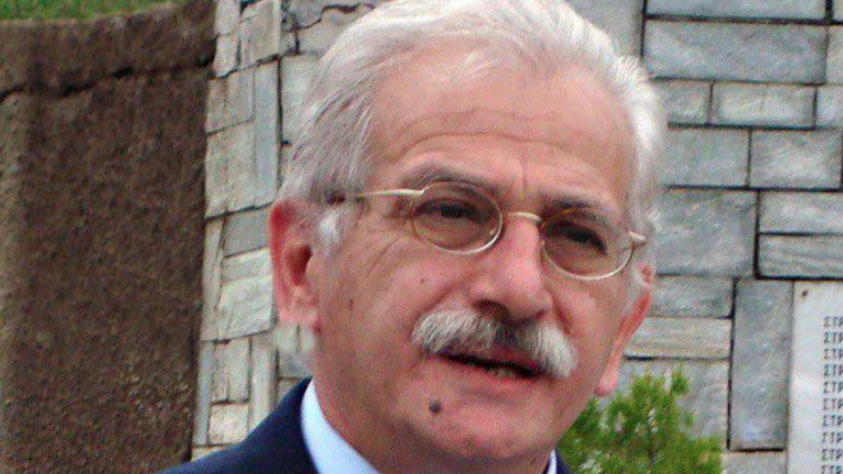 παπαδακης νικολαος