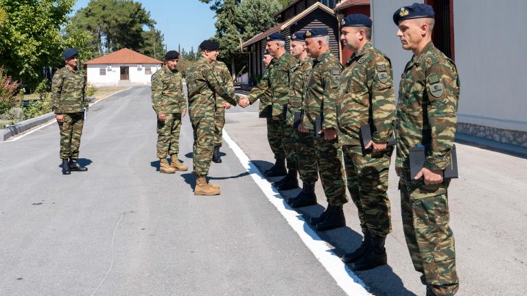 Στρατος