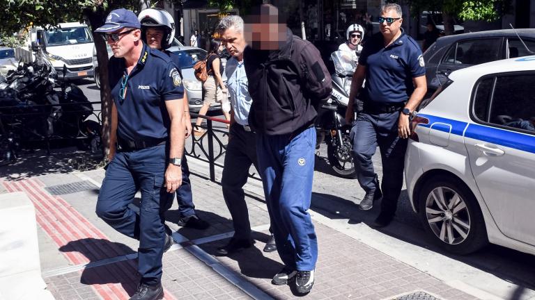 ΕΤΑΓΩΓΗ ΣΤΟΝ ΑΝΑΚΡΙΤΗ ΠΑΤΡΩΝ ΤΟΥ 46ΧΡΟΝΟΥ ΟΔΗΓΟΥ ΜΟΤΟΣΥΚΛΕΤΑΣ ΓΙΑ ΤΗΝ ΠΑΡΑΣΥΡΣΗ ΤΗΣ 86ΧΡΟΝΗΣ ΚΑΙ ΤΗΣ 8ΧΡΟΝΗΣ 