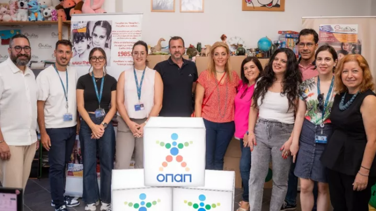 Ο ΟΠΑΠ στο πλευρό των παιδιών του Οργανισμού Κοινωνικής Φροντίδας ΜΚΟ «Θεόφιλος» - Νέα σχολική χρονιά με αισιοδοξία για 350 μαθητές πολύτεκνων οικογενειών 