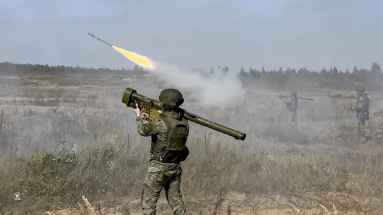 Λευκορωσία: Πούτιν και Αμερικανοί στρατιωτικοί παρακολούθησαν τα κοινά στρατιωτικά γυμνάσια Ρωσίας – Λευκορωσίας