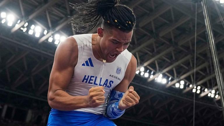 Ασημένιος στον κόσμο ο Καραλής!