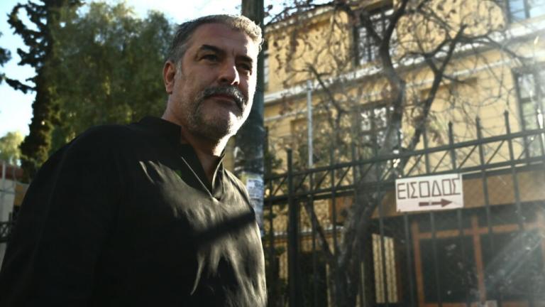 Βασίλης Μπισμπίκης: Ελεύθερος αφέθηκε ο ηθοποιός - Αναβλήθηκε για τις 8 Οκτωβρίου η δίκη του