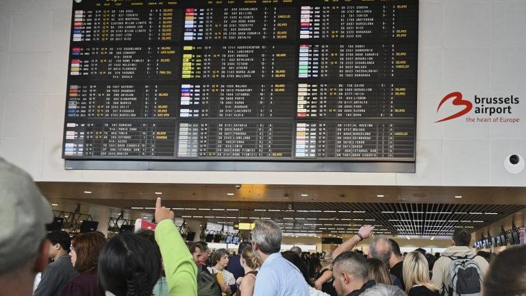 ΕΕ: Κυβερνοεπίθεση για λύτρα το πλήγμα στα αεροδρόμια – Παραμένουν τα προβλήματα στο αεροδρόμιο των Βρυξελλών