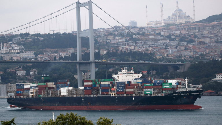 cargo ship bosporus istanbul