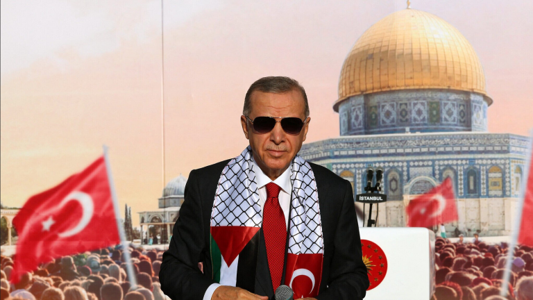 «Συνεργό γενοκτονίας» του Ισραήλ χαρακτηρίζει την Ελλάδα, ο τουρκικός φιλοκυβερνητικός Τύπος — Υπερβολές και υπονοούμενα για την Κρήτη