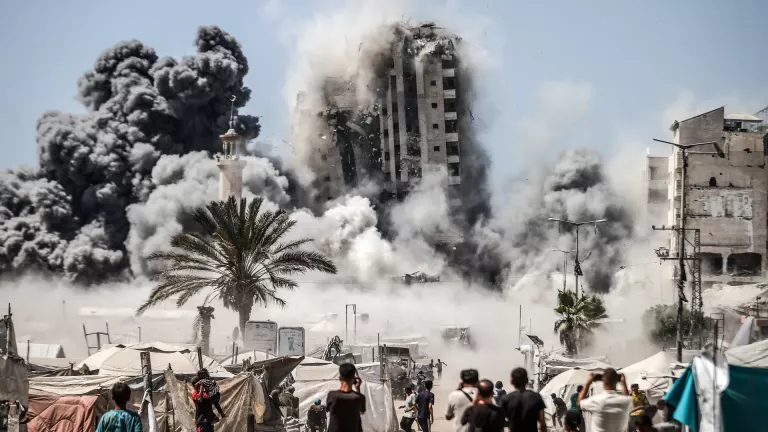 gaza war explosion