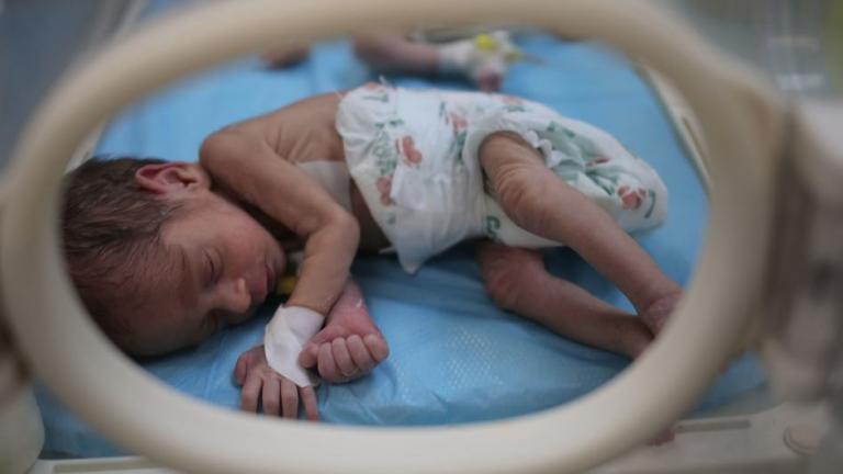 Γάζα: Η UNICEF ζητά να απομακρυνθούν αμέσως 25 βρέφη που νοσηλεύονται σε θερμοκοιτίδες