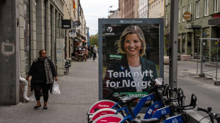Η Νορβηγία στις κάλπες: Ασυνήθιστα αμφίρροπη και πολωμένη η εκλογική αναμέτρηση