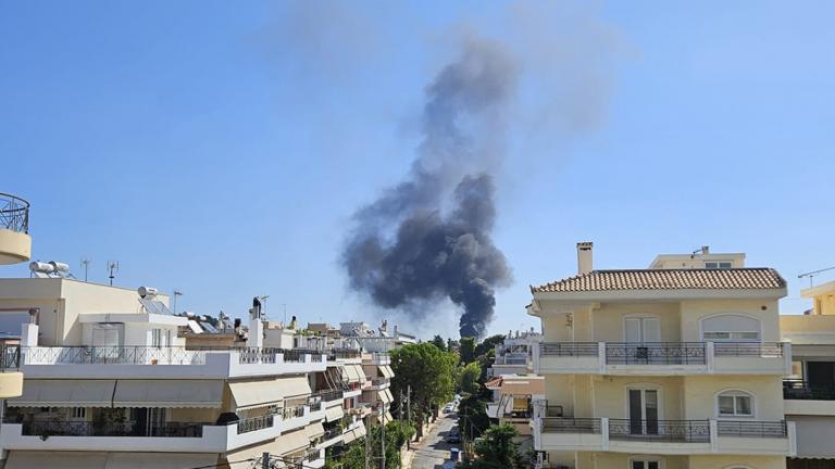 φωτια παλληνη