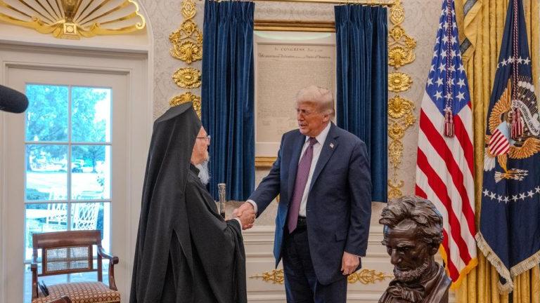 Συνάντηση του Οικουμενικού Πατριάρχη με τον πρόεδρο Τραμπ στον Λευκό Οίκο
