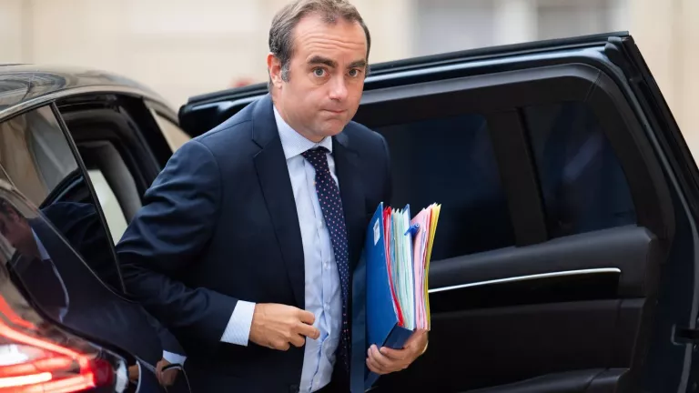 Γαλλία: Τα 4 δύσκολα μέτωπα που πρέπει να αντιμετωπίσει ο Σεμπαστιάν Λεκορνί