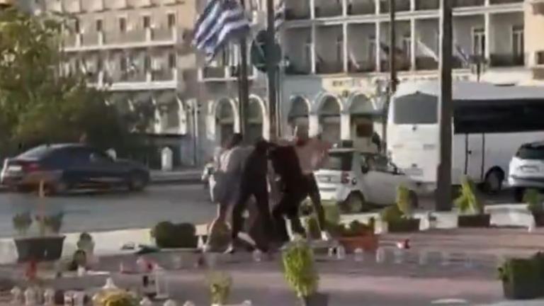 Σύνταγμα: 5 συλλήψεις για τη συμπλοκή Ισραηλινών με Παλαιστίνιους - Δείτε ΒΙΝΤΕΟ από το επεισόδιο