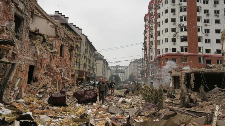 Κλιμακώνεται η ένταση στην Ουκρανία: Σφοδρή ρωσική επίθεση στο Κίεβο με drones και πυραύλους - «Πυρά» ανάμεσα σε Κρεμλίνο και Ζελένσκι