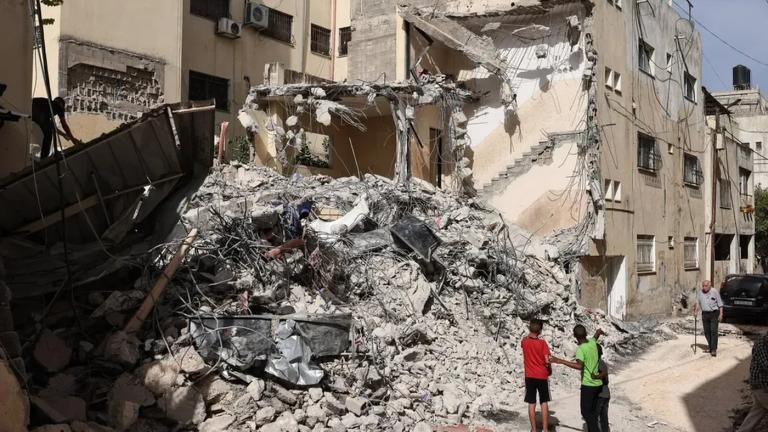 Δυτική Όχθη: Οι ισραηλινές αρχές κατεδαφίζουν σπίτια στα χωριά των δραστών της επίθεσης στην Ιερουσαλήμ