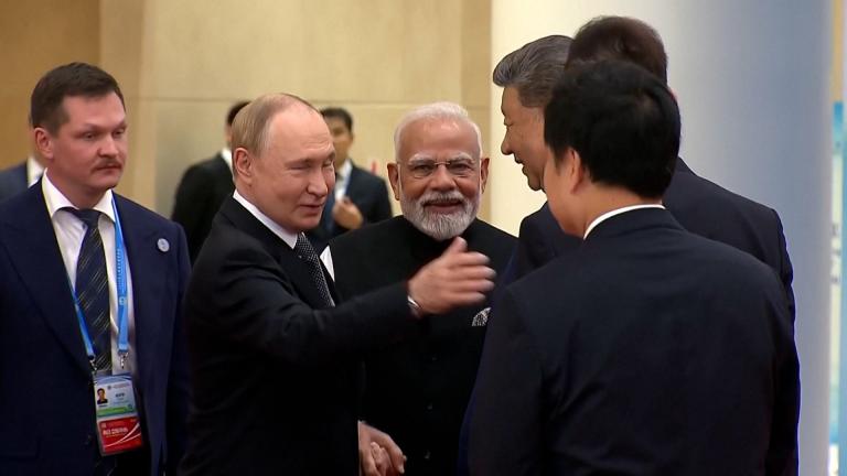 πουτιν σιτζιπινγ και μοντι