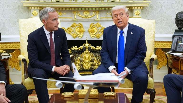 τραμπ και καρνι