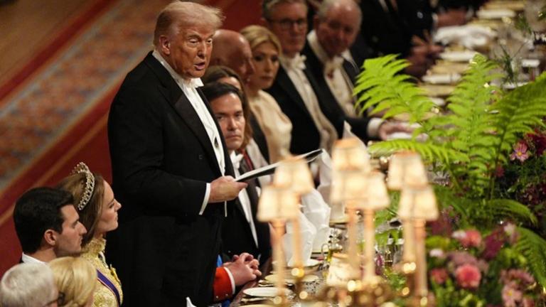 Τραμπ δείπνο σε πλούσιους 