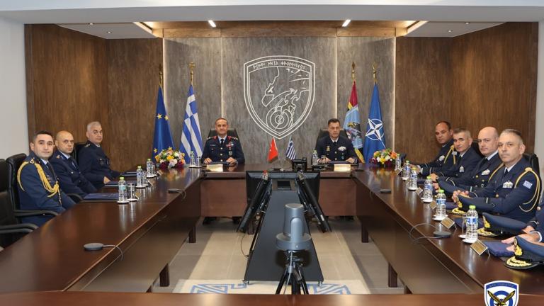 μοε