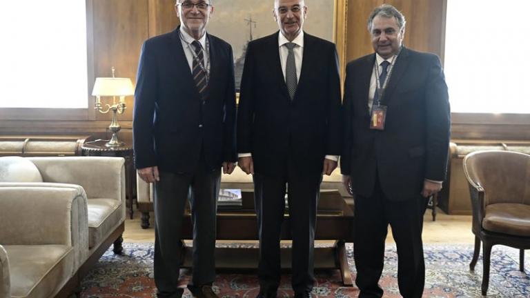 Ν. Δένδιας: Συνάντηση με τους Κορκίδη και Μαθιό για θέματα εφεδρείας και συμμετοχής ελληνικών εταιριών σε εξοπλιστικά προγράμματα της Ελλάδος και της ΕΕ