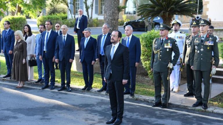 Θ.Δαβάκης: Παρουσία στις εκδηλώσεις για την 65η επέτειο της Κυπριακής Ανεξαρτησίας με πτήσεις μαχητικών F-16V πάνω από την παρέλαση