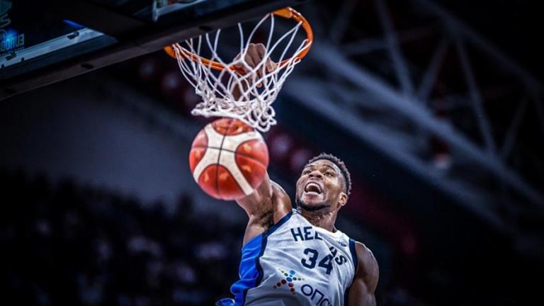 Γιάννης Αντετοκούνμπο: «Θα ήθελα να κλείσω την καριέρα μου στην Ελλάδα» - Η αναφορά σε Παναθηναϊκό και Ολυμπιακό