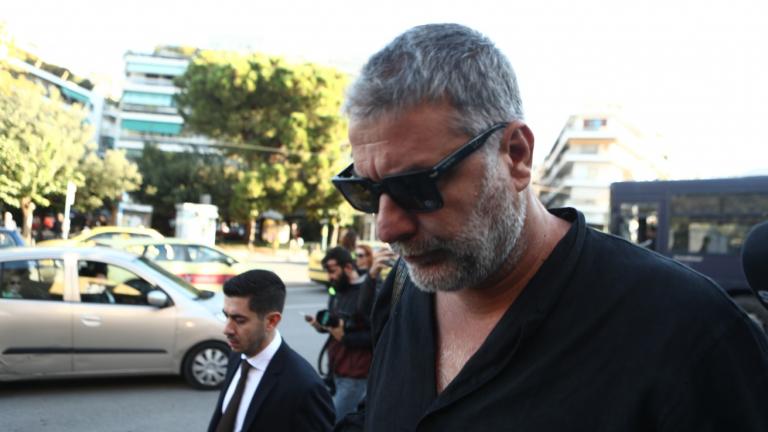 Βασίλης Μπισμπίκης: Διεκόπη η δίκη – Τι ζήτησε η πλευρά του ηθοποιού