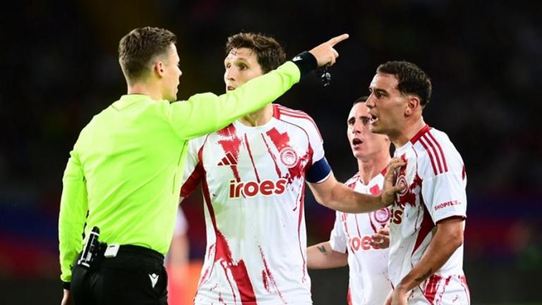 Μπαρτσελόνα-Ολυμπιακός: Χαμός στα αποδυτήρια των διαιτητών - Τα... έχωσε ο Ροσέτι στον Σνάιντερ