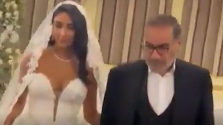 Ιράν: Σάλος για την χλιδή και το αποκαλυπτικό φόρεμα σε γάμο της κόρης κορυφαίου συμβούλου του Χαμενεΐ