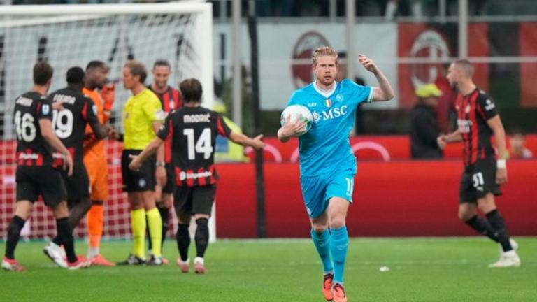 Νάπολι: Η απίθανη και... τρομακτική εμφάνιση για το Halloween (ΦΩΤΟ)