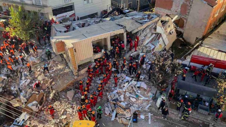 καταρρευση κτηριου τουρκια