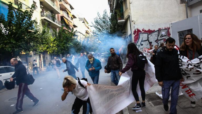 Επεισόδια στο Μεταξουργείο: Πειθαρχικός έλεγχος για όλη τη διμοιρία των ΜΑΤ - «Υπήρχαν άλλοι τρόποι απώθησης